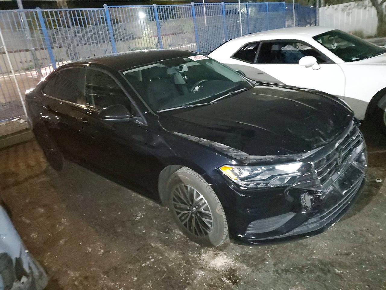 2021 Volkswagen Jetta S - zdjęcie 4