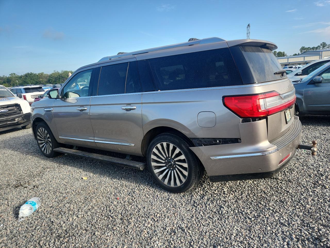 2018 Lincoln Navigator L Reserve - zdjęcie 2