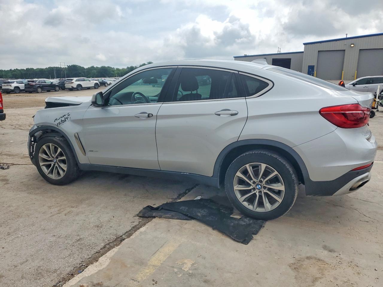 2019 BMW X6 xDrive35I - zdjęcie 2