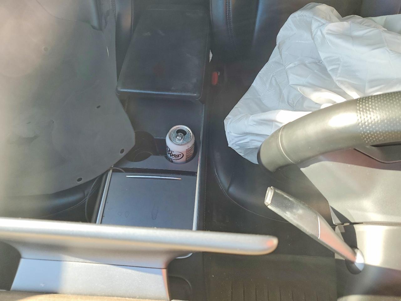 2022 Tesla Model 3 - zdjęcie 9
