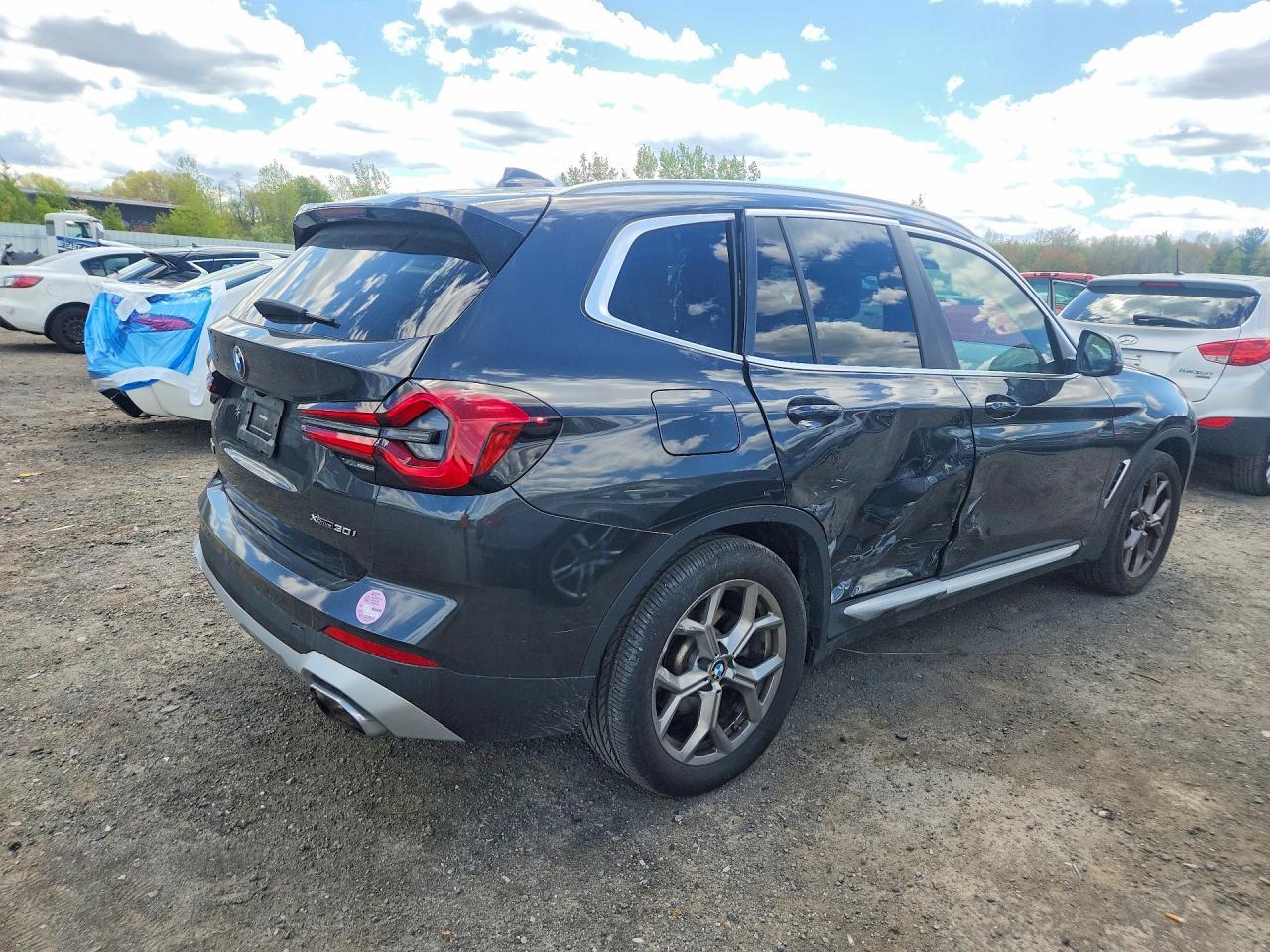 2023 BMW X3 xDrive30I - zdjęcie 3