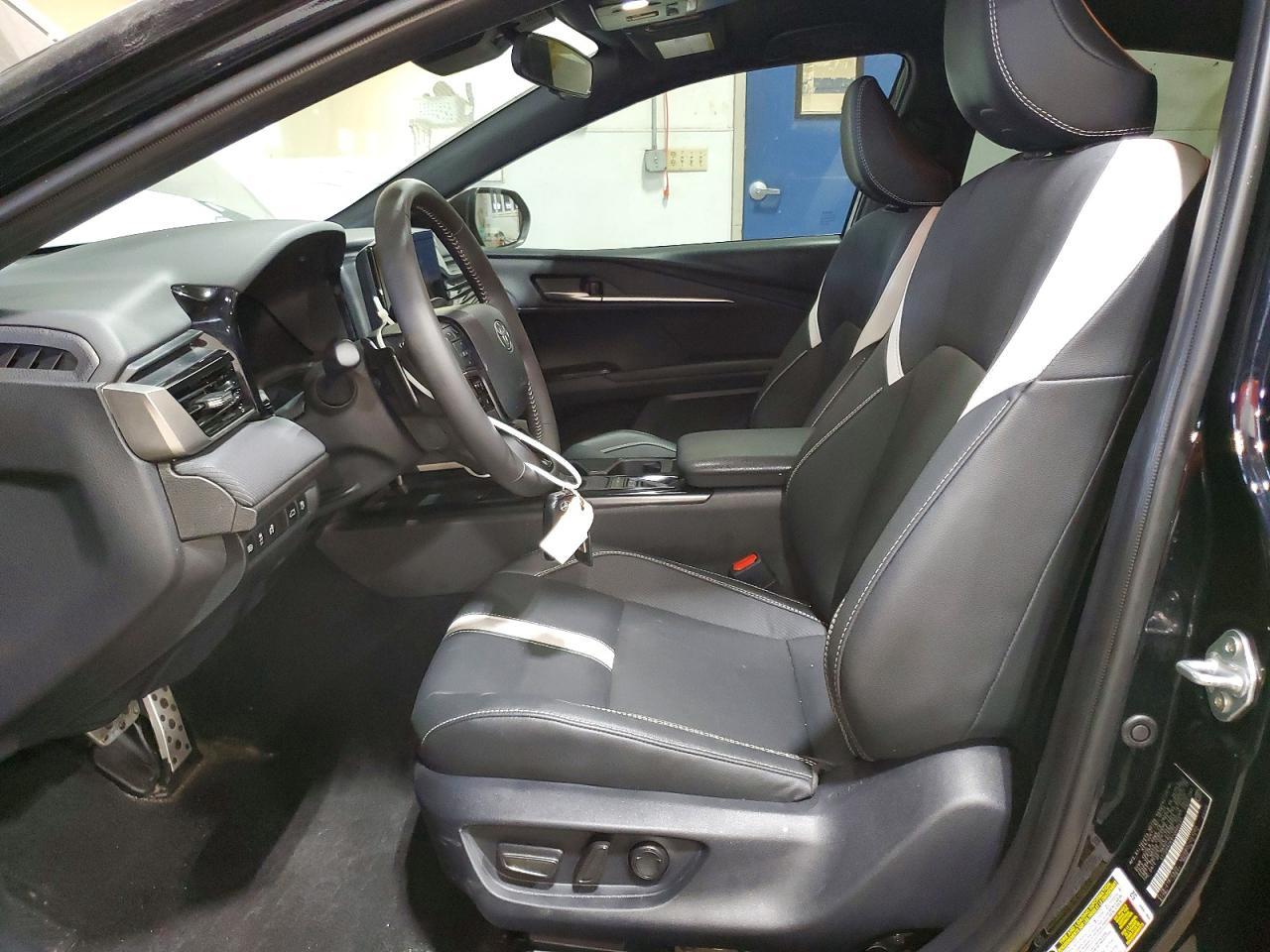 2026 Toyota Camry Se - zdjęcie 7