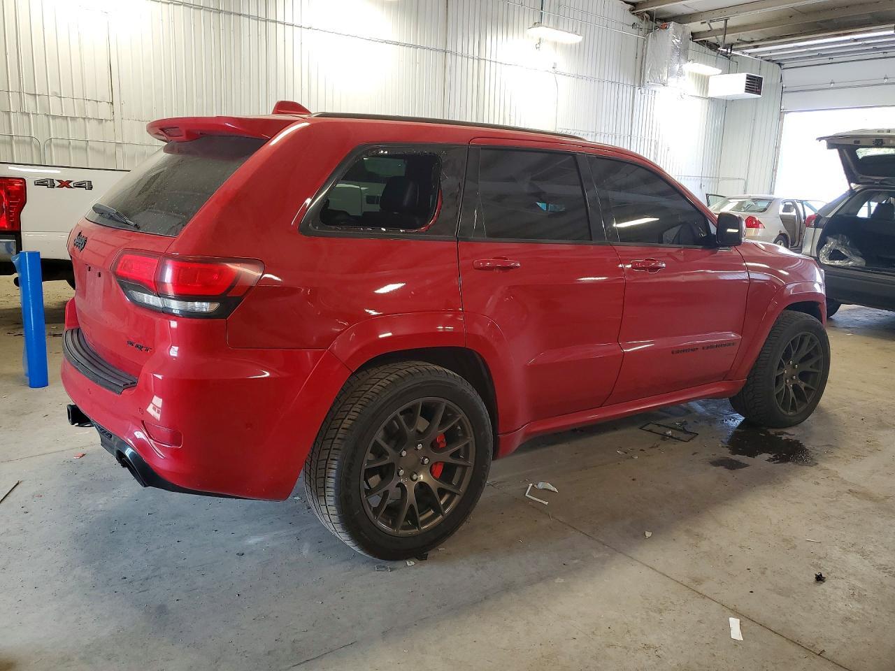 2020 Jeep Grand Cherokee Srt-8 - zdjęcie 3