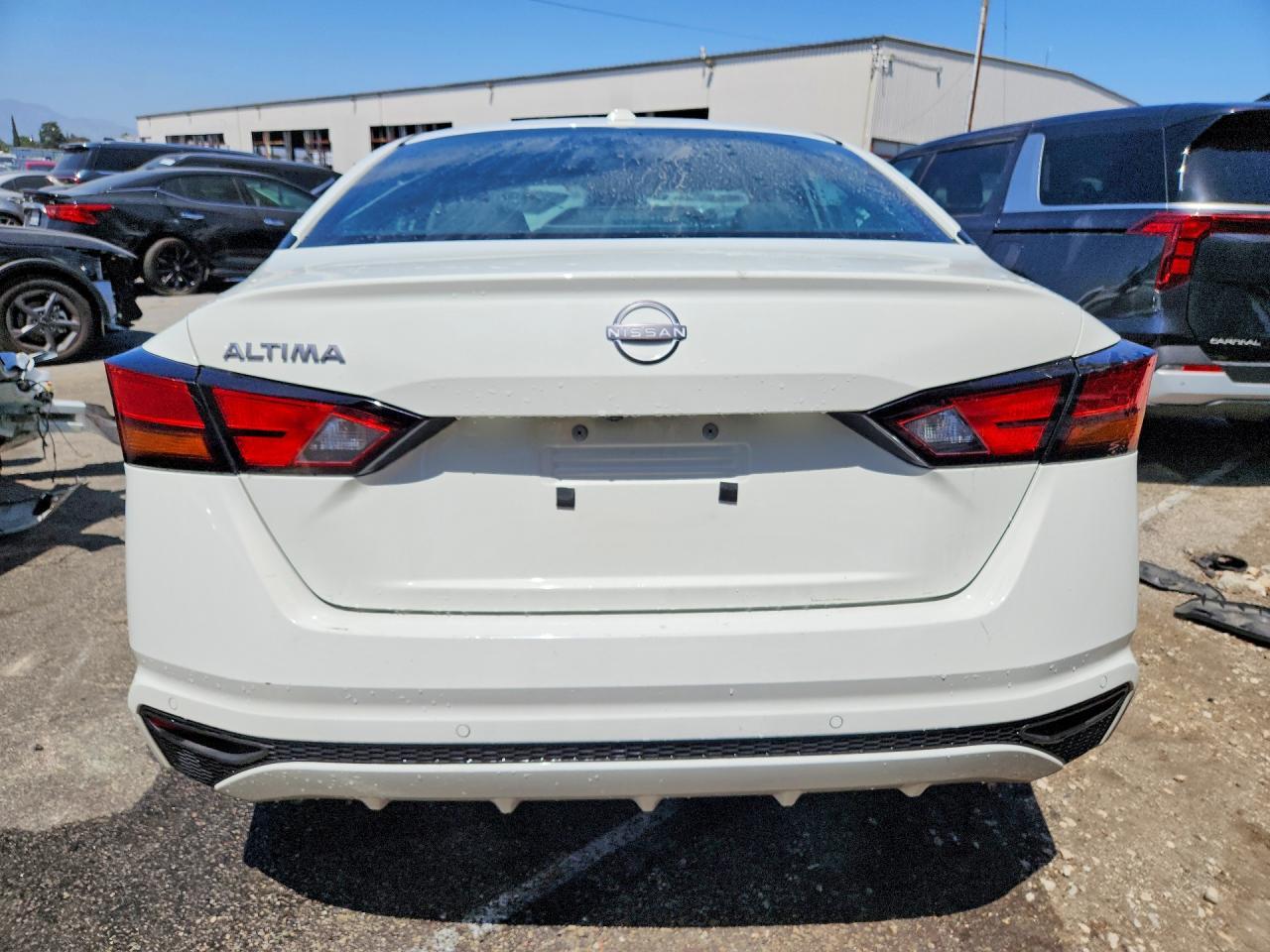2025 Nissan Altima Sv - zdjęcie 6