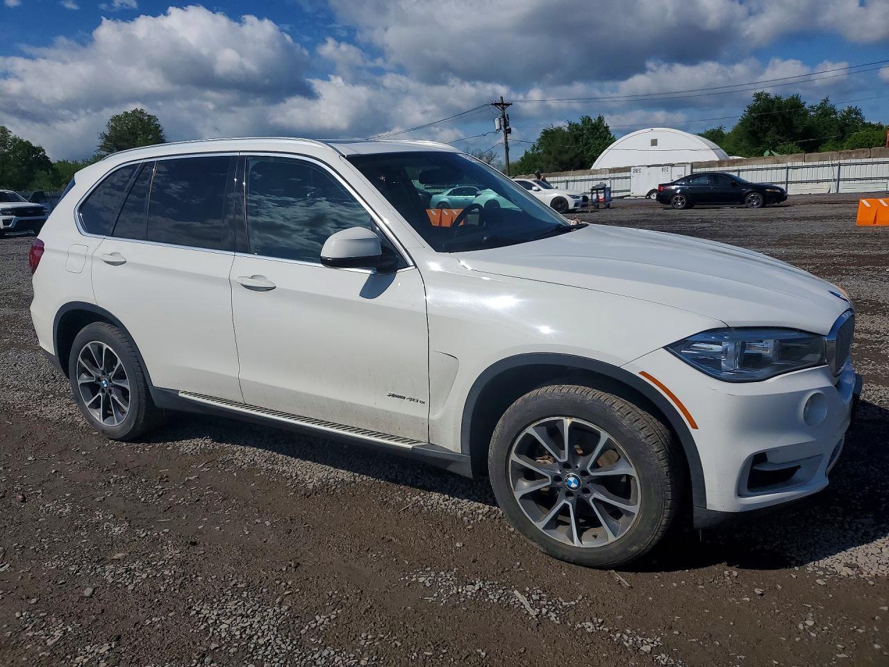 BMW X5 - zdjęcie 4