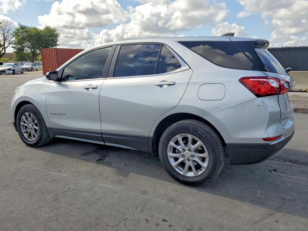 2021 Chevrolet Equinox Lt - zdjęcie 2