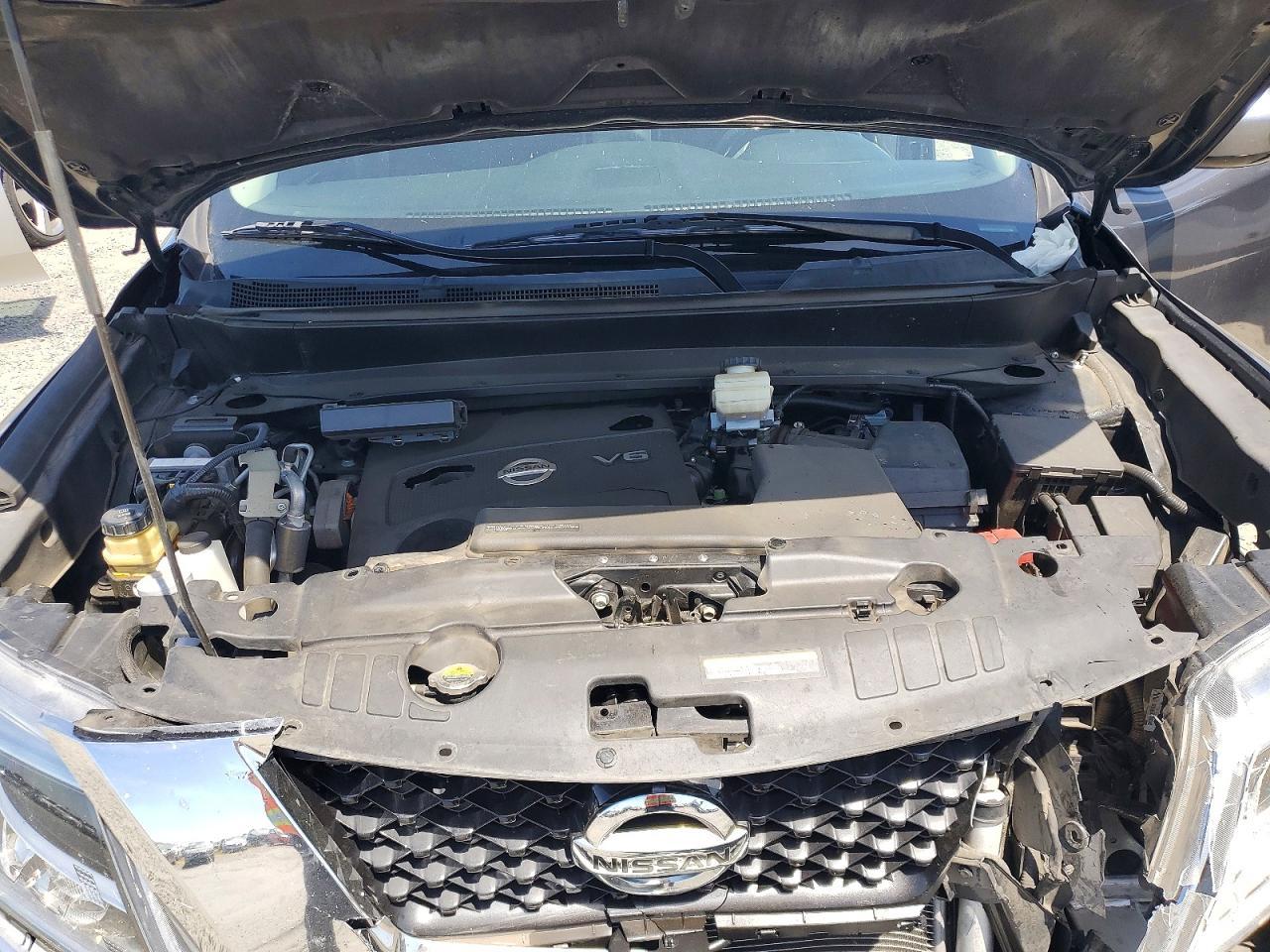 2015 Nissan Pathfinder S - zdjęcie 12