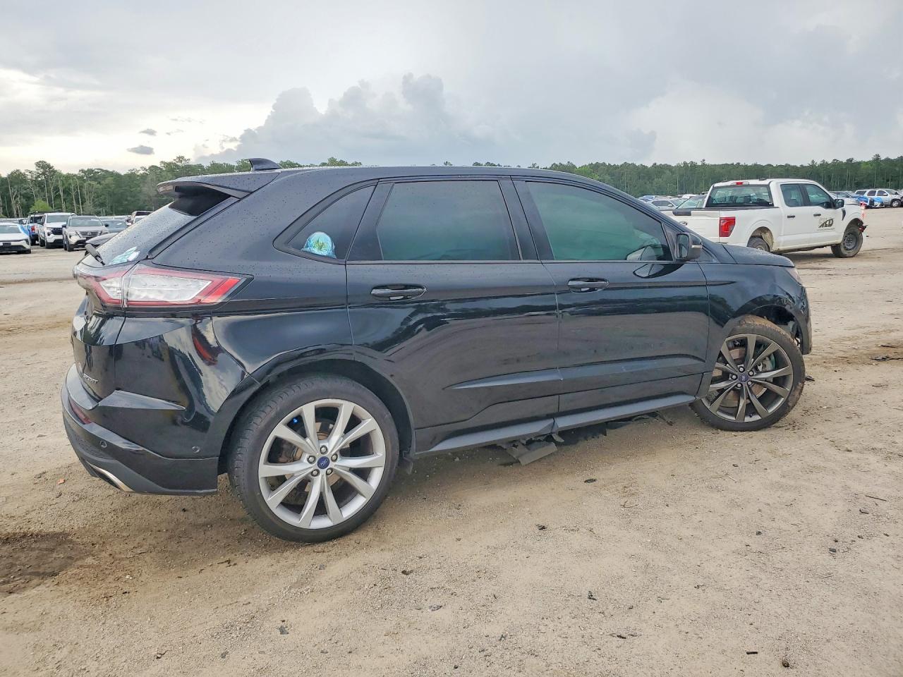 2016 Ford Edge Sport - zdjęcie 3