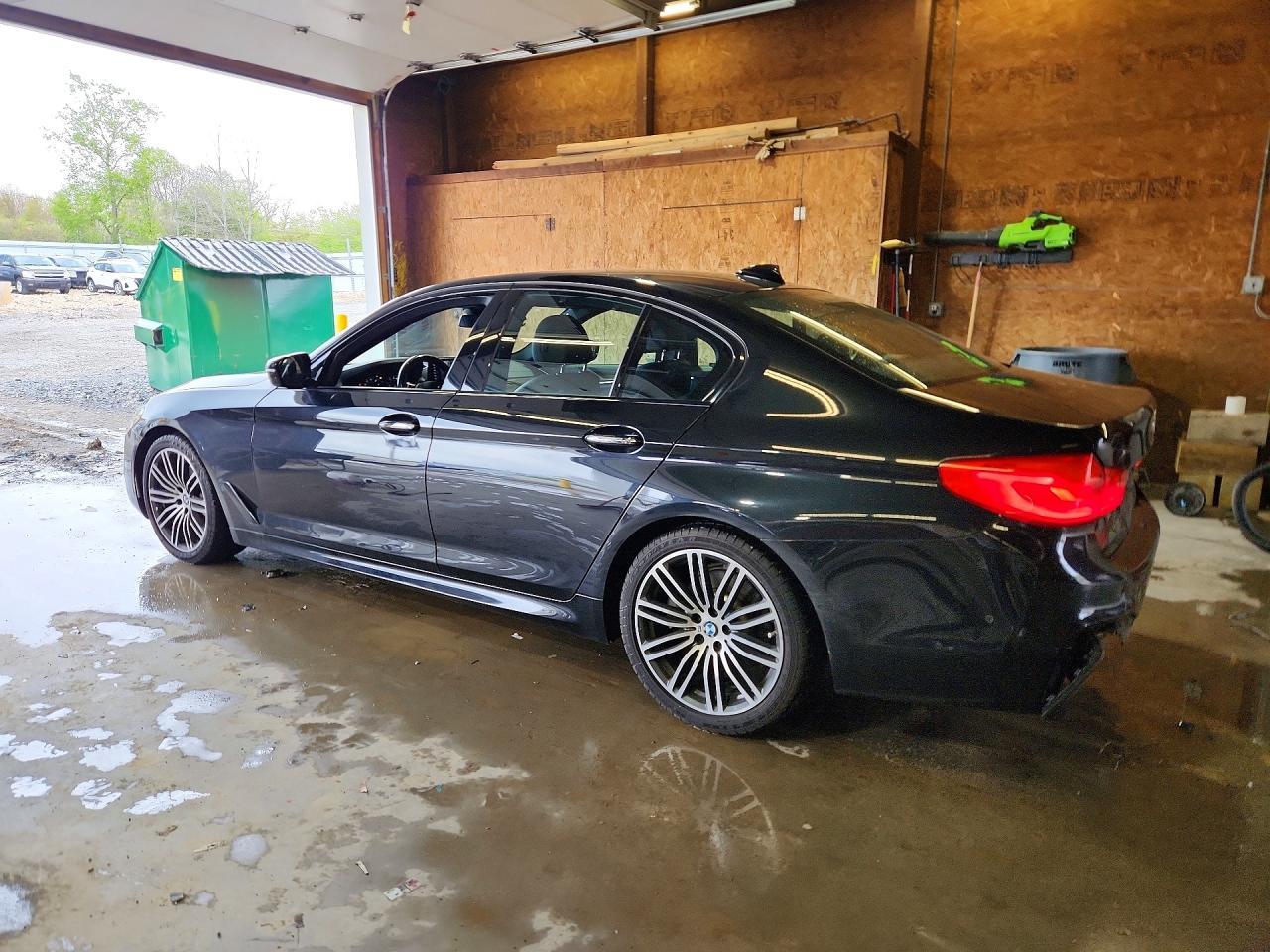 2017 BMW 530 Xi - zdjęcie 2