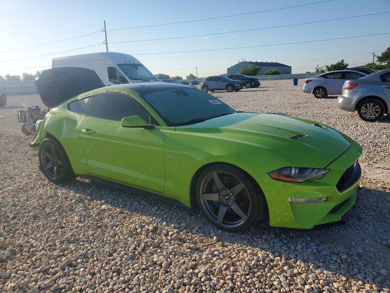 2020 Ford Mustang Gt - zdjęcie 4