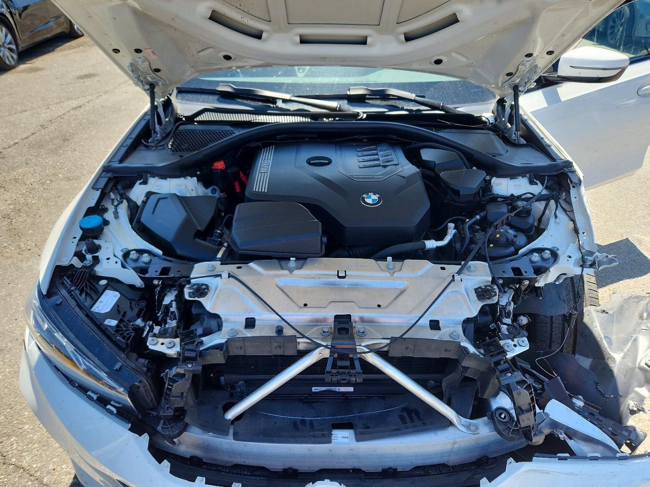 2023 BMW 330I - zdjęcie 11