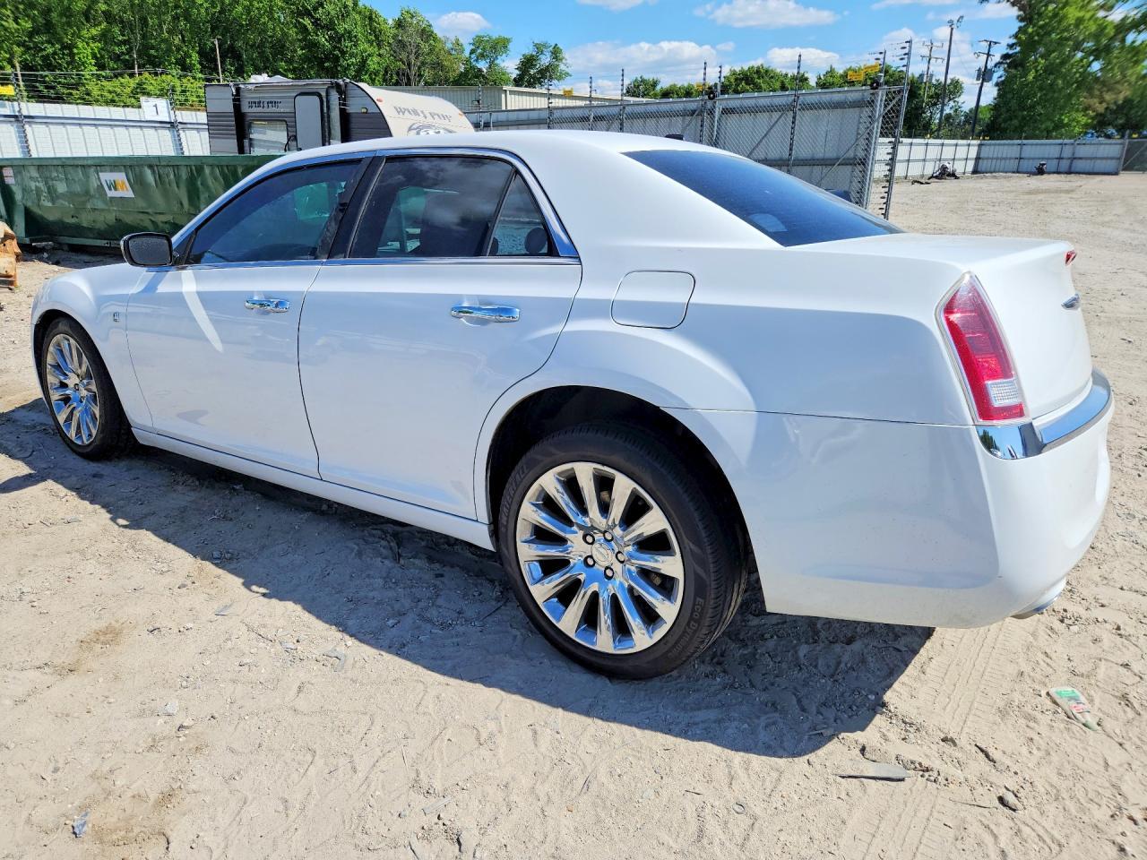 2013 Chrysler 300 - zdjęcie 2