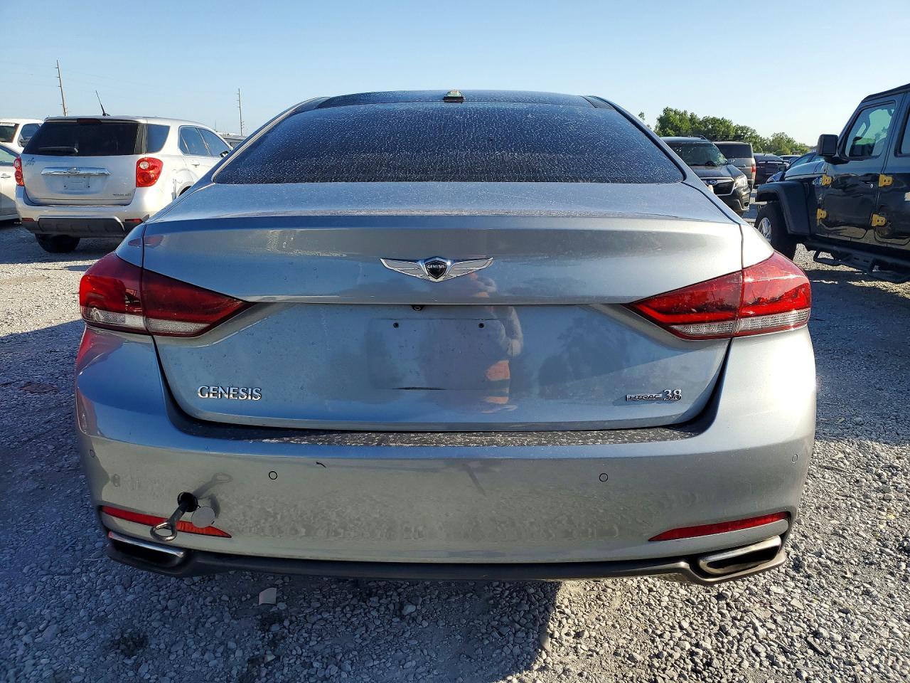 2015 Hyundai Genesis 3.8L - zdjęcie 6