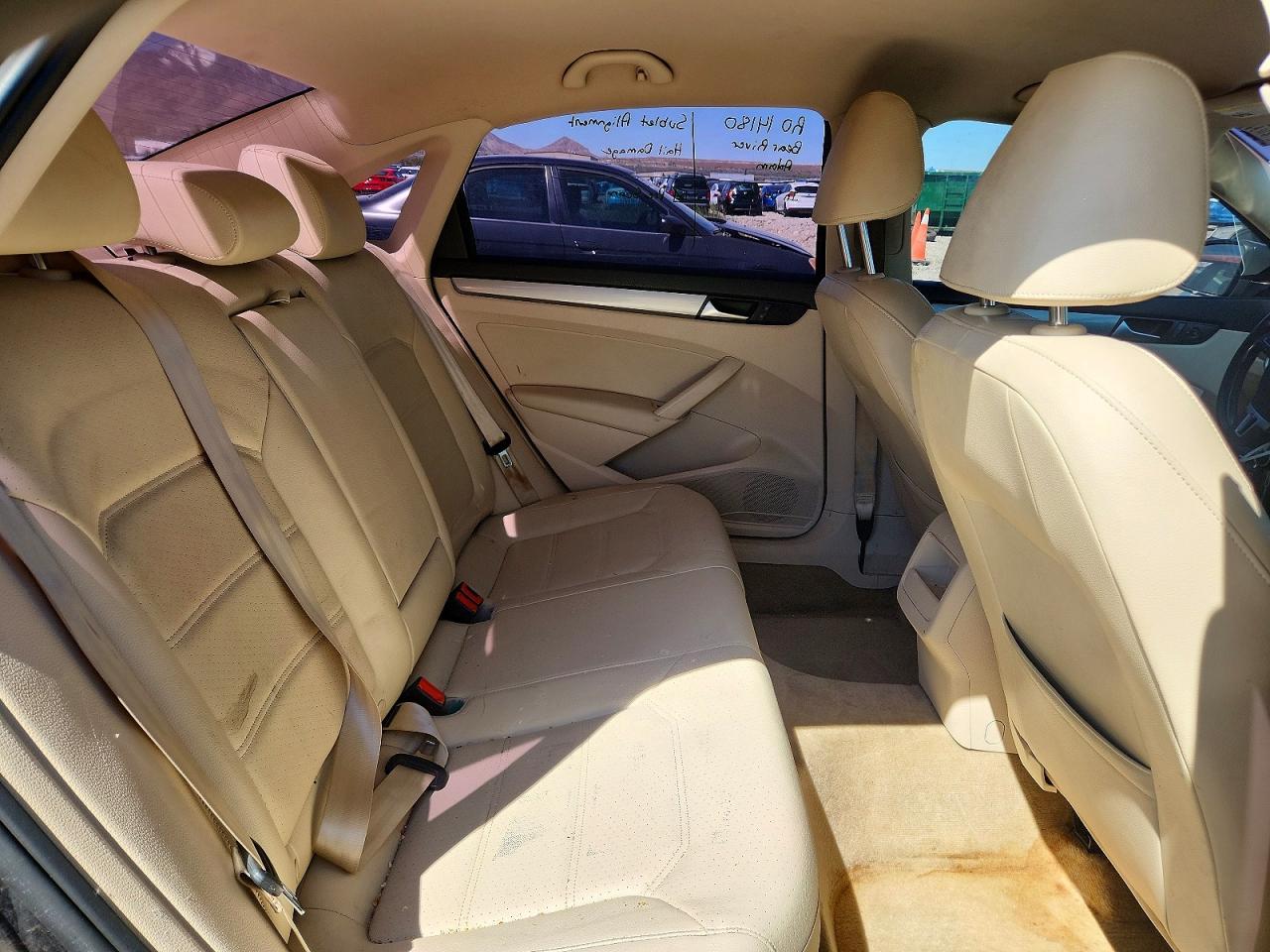 2015 Volkswagen Passat S - zdjęcie 10