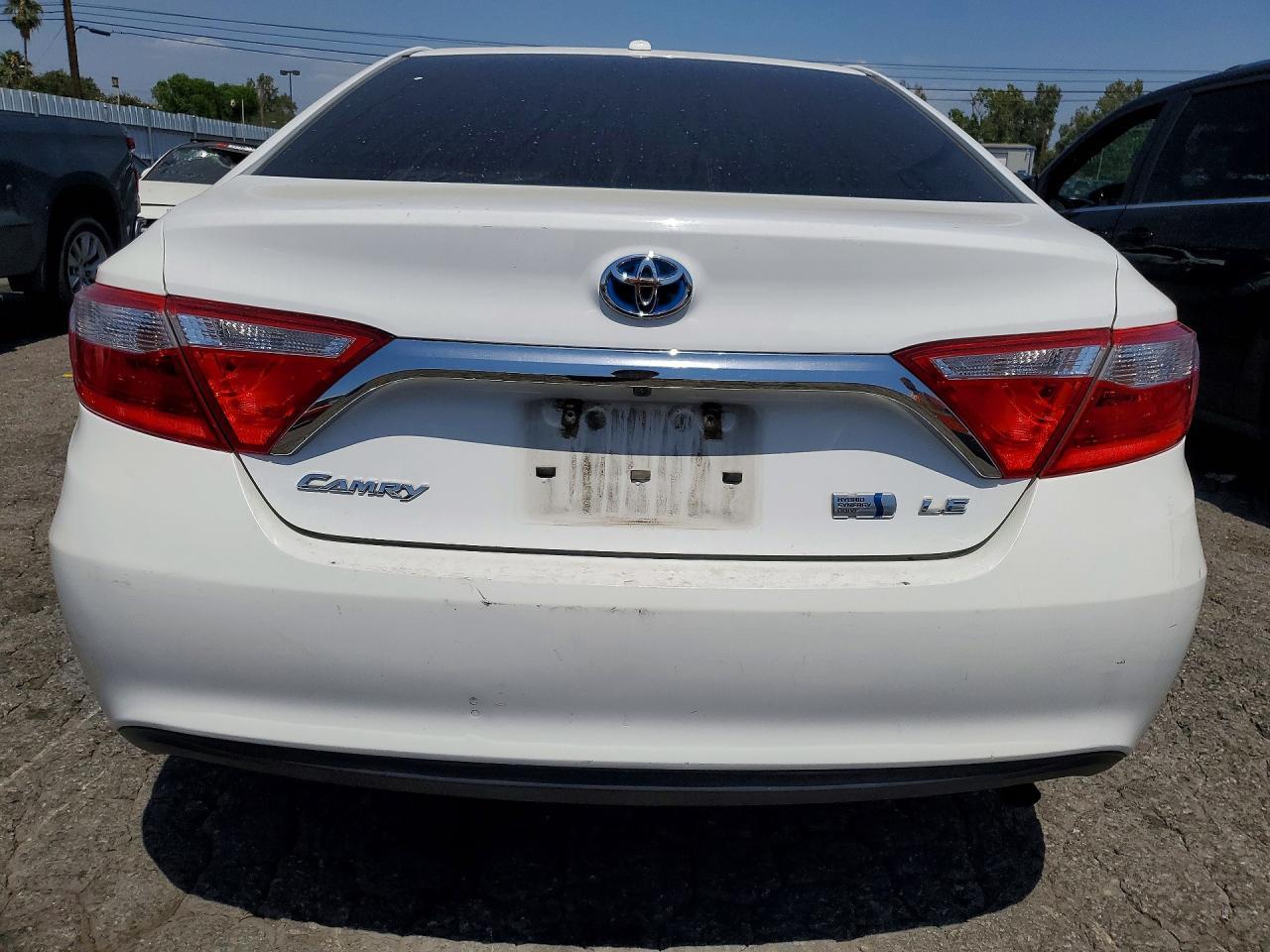 2017 Toyota Camry Hybrid Le - zdjęcie 6