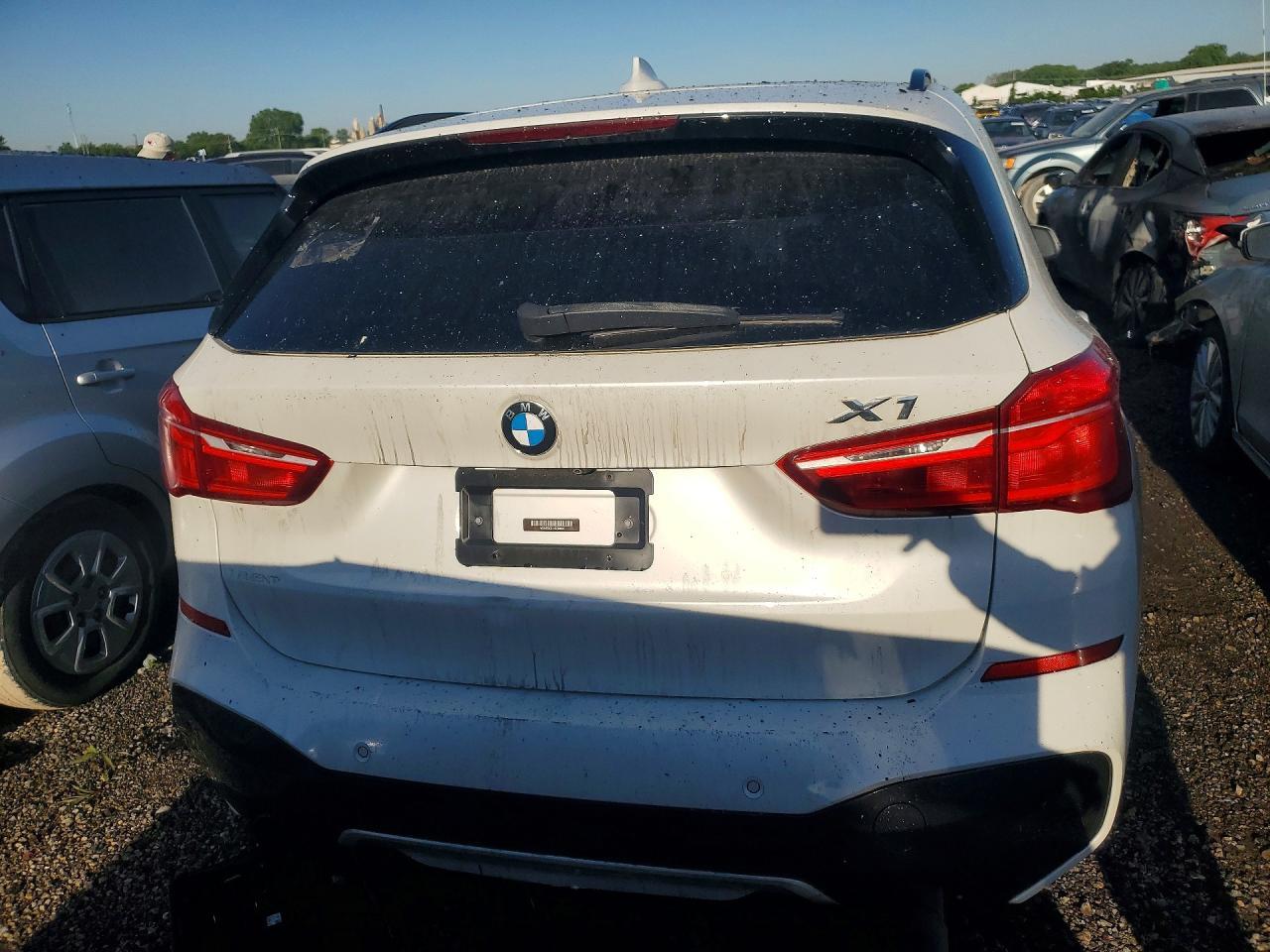 2017 BMW X1 xDrive28I - zdjęcie 6