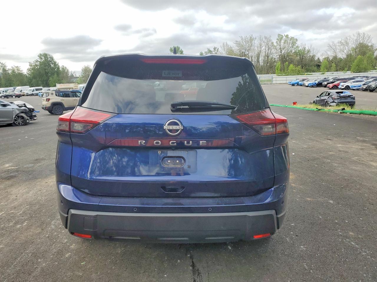 2025 Nissan Rogue Sv - zdjęcie 6