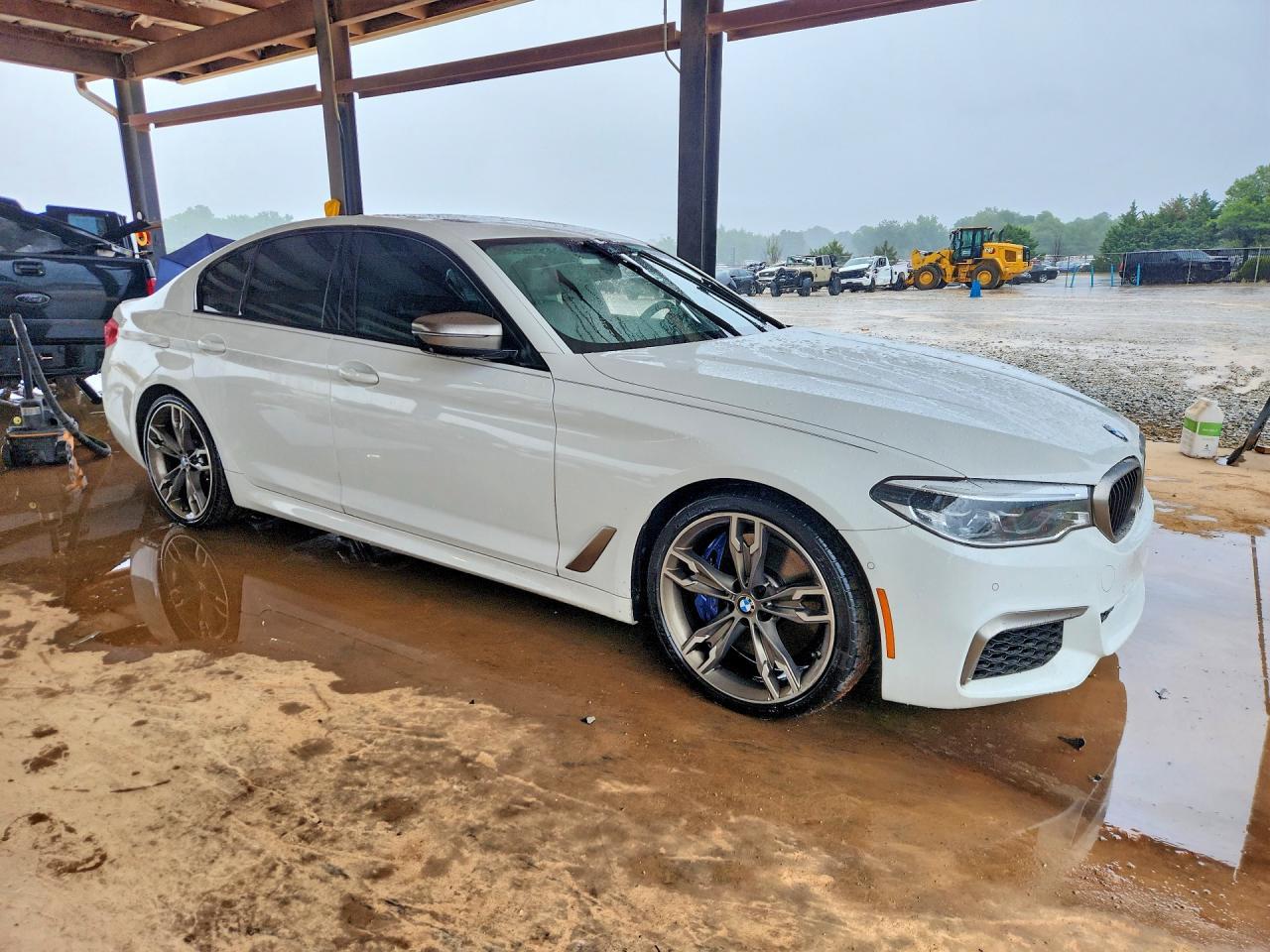 2019 BMW M550Xi - zdjęcie 4