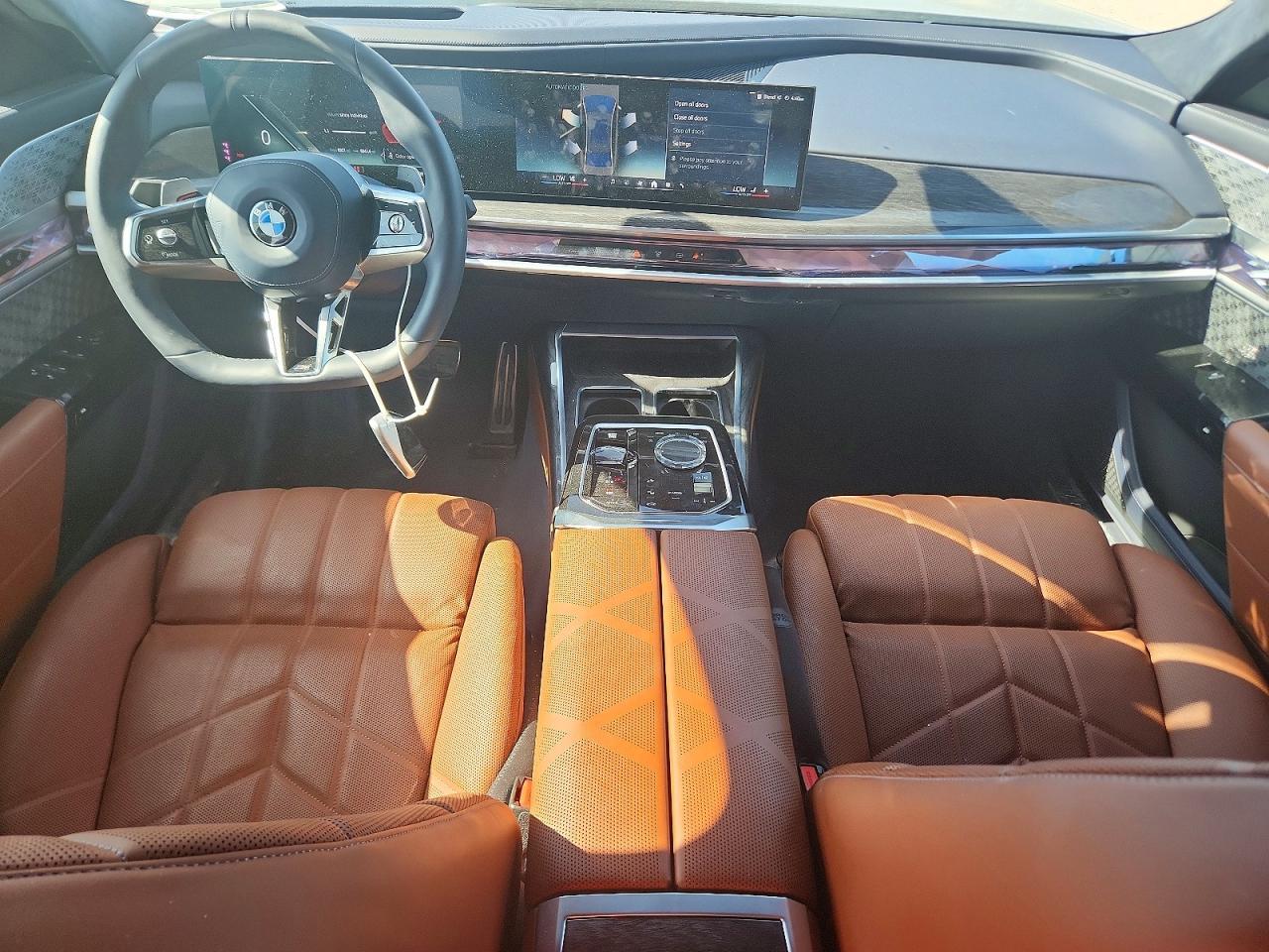 2025 BMW 760 Xi - zdjęcie 8