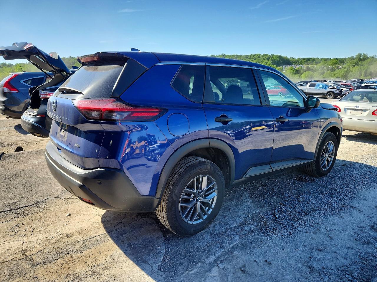 2021 Nissan Rogue S - zdjęcie 3