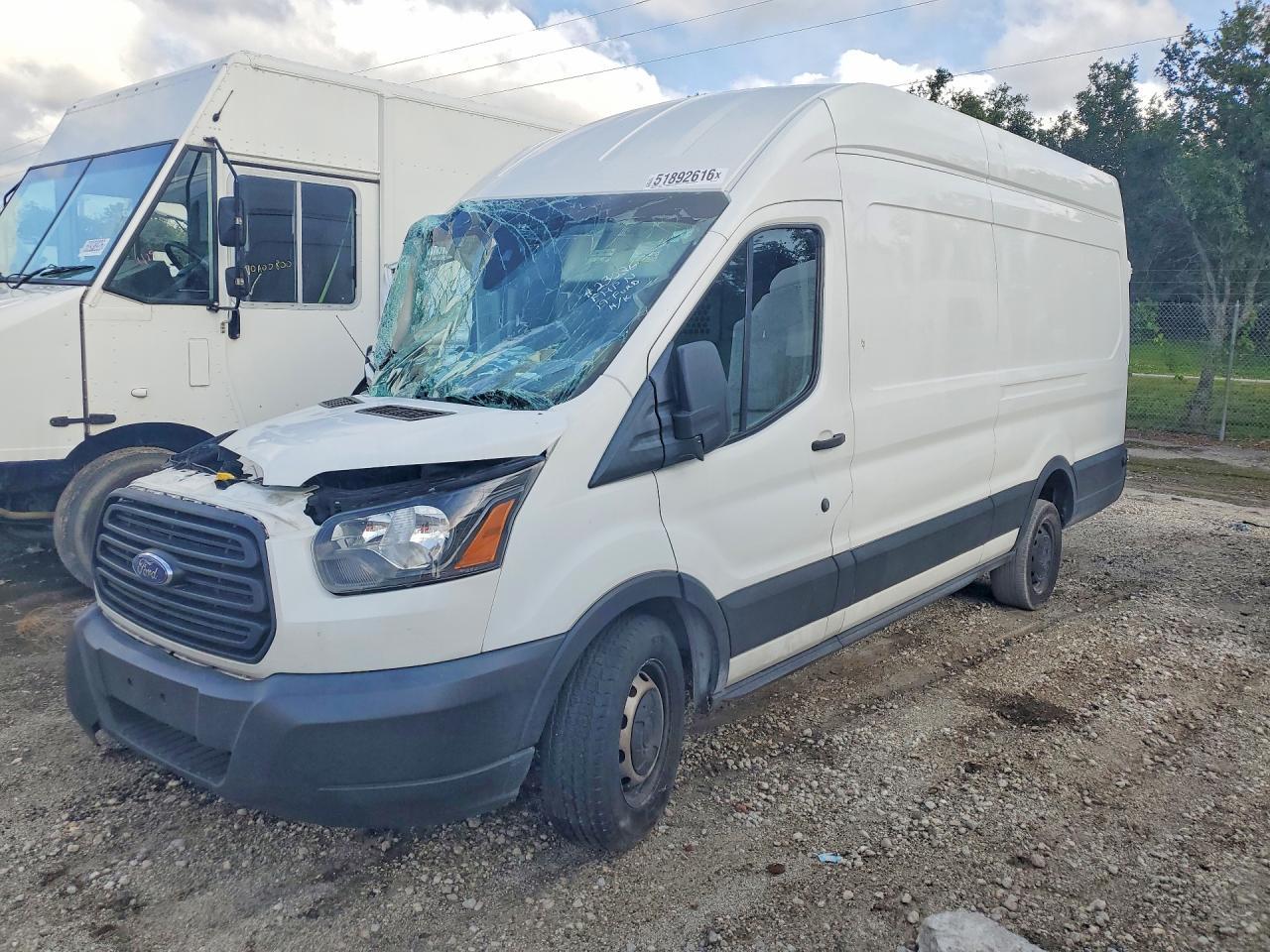 2019 Ford Transit T-350 - zdjęcie główne