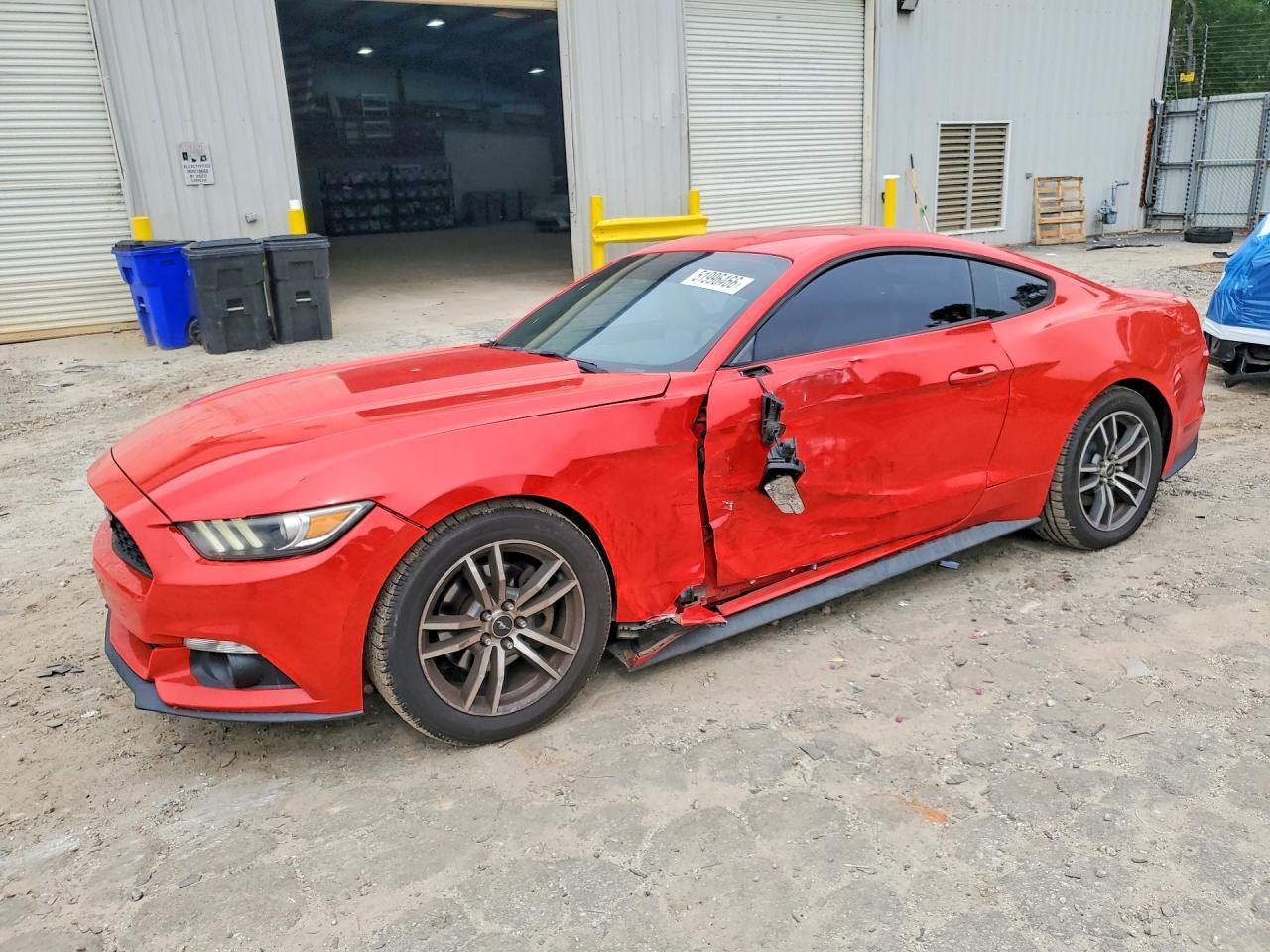 2016 Ford Mustang - zdjęcie główne