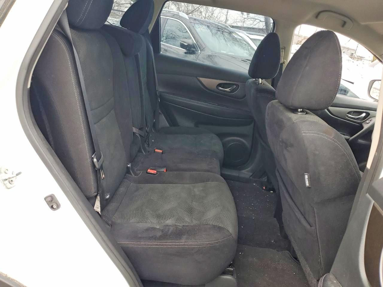 2015 Nissan Rogue S - zdjęcie 6