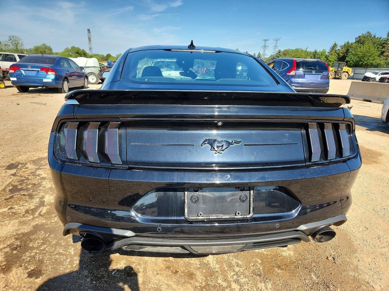 2022 Ford Mustang - zdjęcie 6