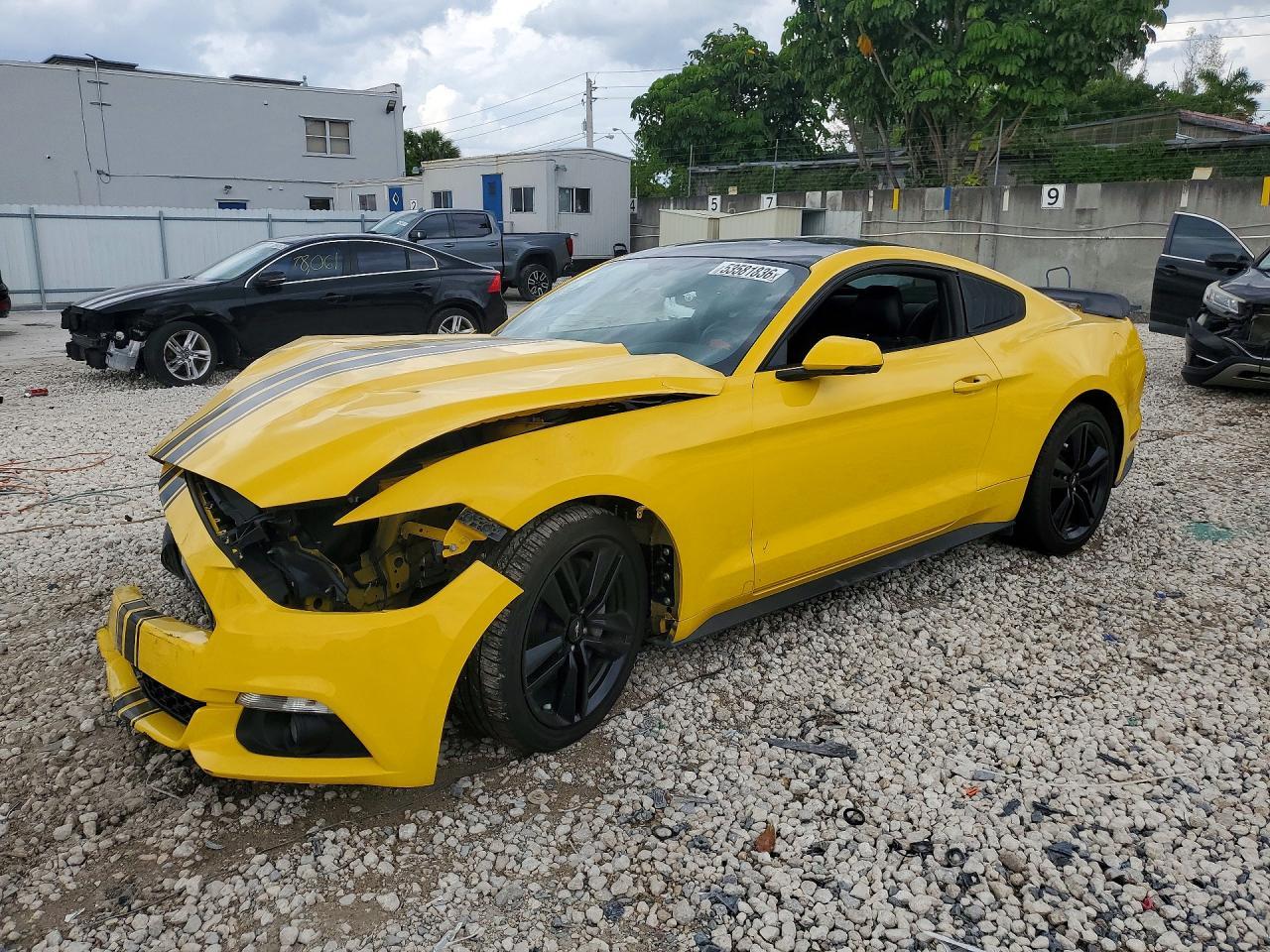 2016 Ford Mustang - zdjęcie główne