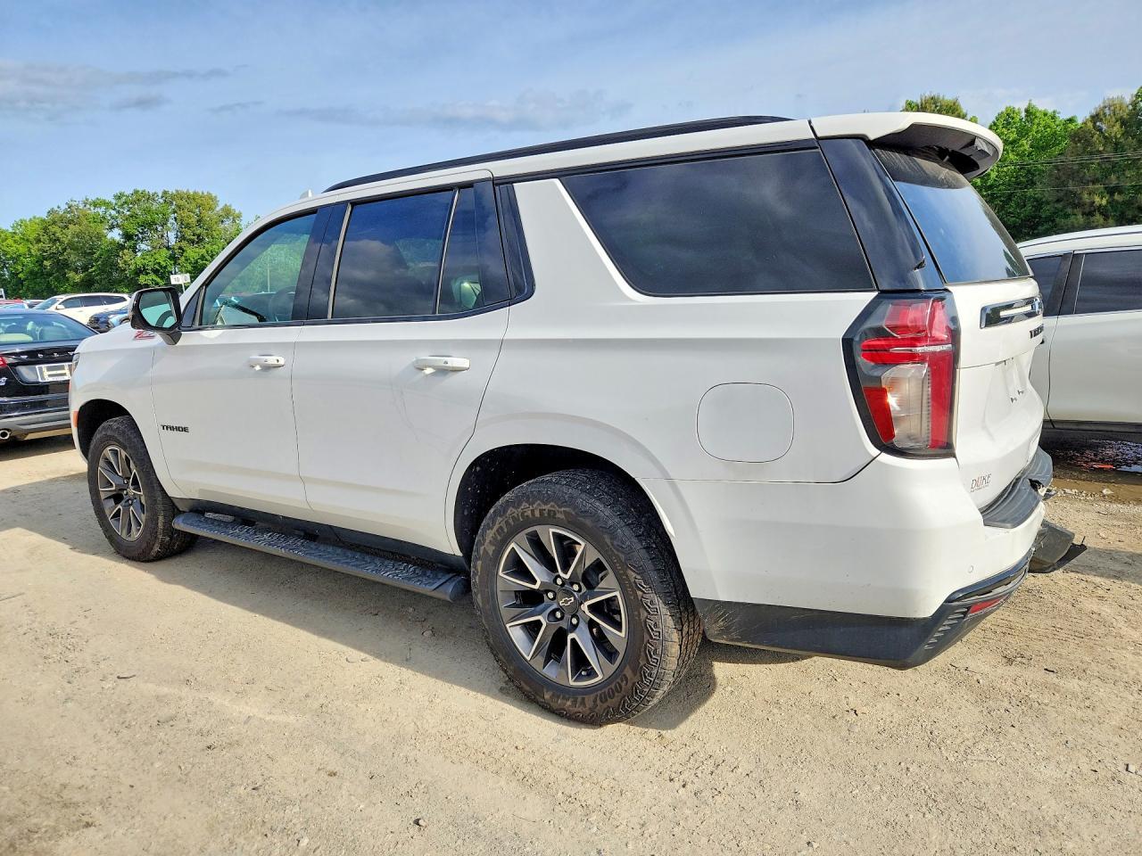 2024 Chevrolet Tahoe K1500 Z71 - zdjęcie 2
