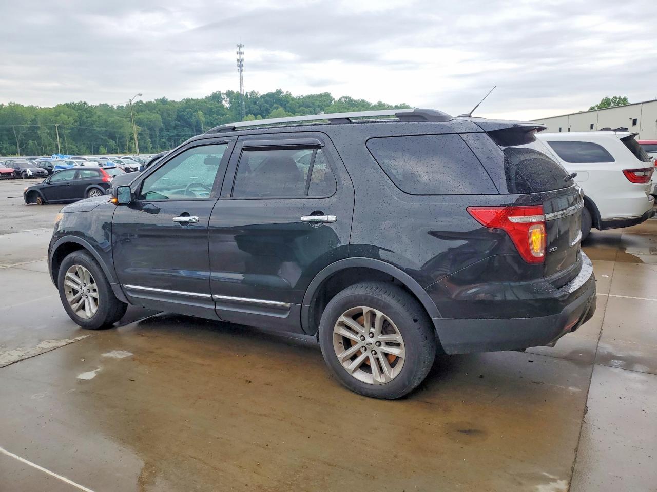 2013 Ford Explorer Xlt - zdjęcie 2