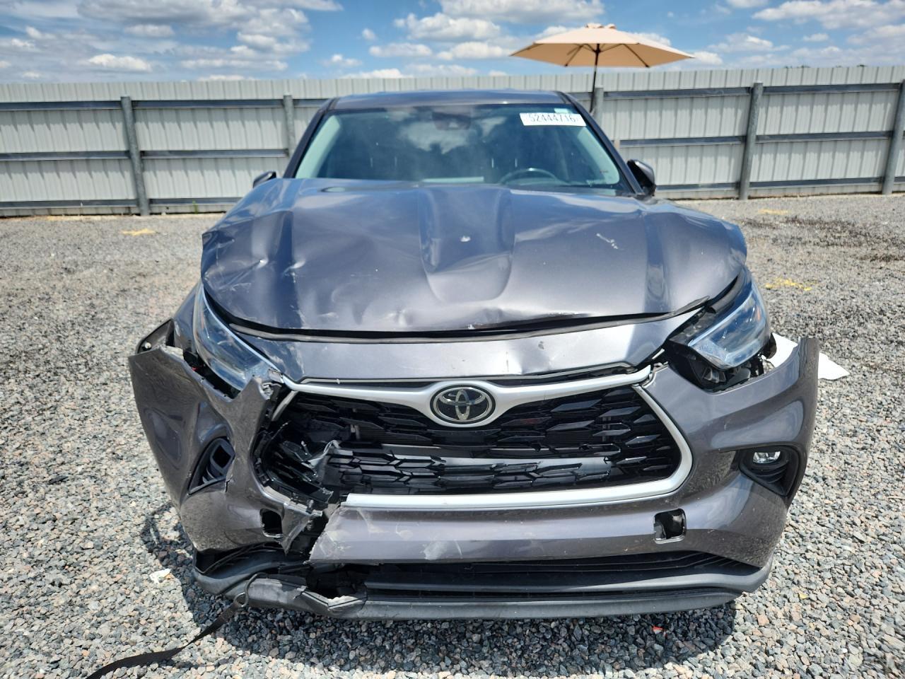 2021 Toyota Highlander Le - zdjęcie 5