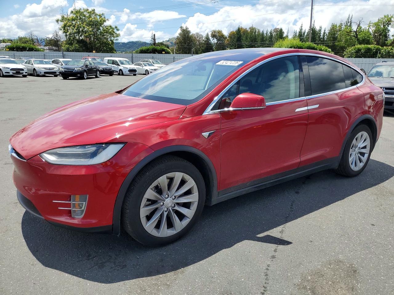 2017 Tesla Model X - zdjęcie główne