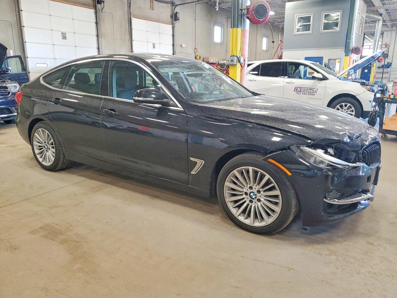 2015 BMW 335 Xigt - zdjęcie 4