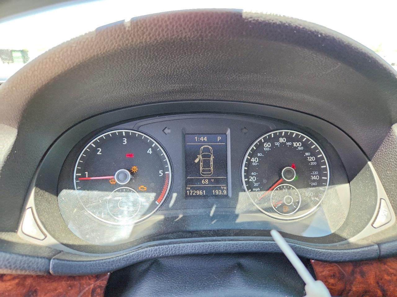 2013 Volkswagen Passat Sel - zdjęcie 9