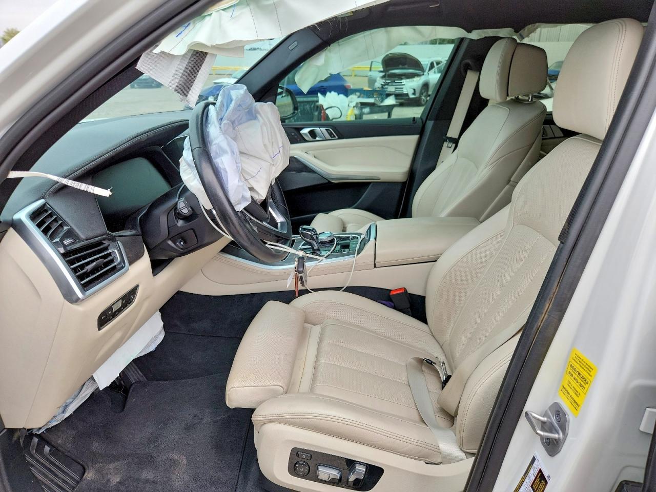 2021 BMW X5 xDrive45E - zdjęcie 7