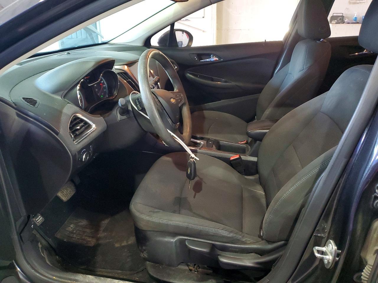 2026 Chevrolet Cruze - zdjęcie 7