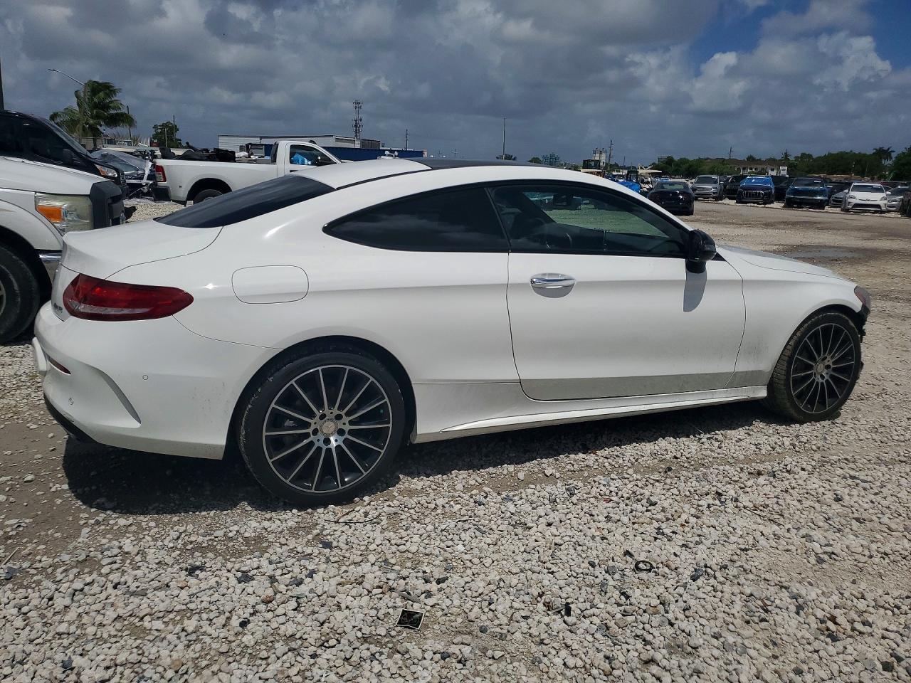 2017 Mercedes-Benz C 300 4Matic - zdjęcie 3