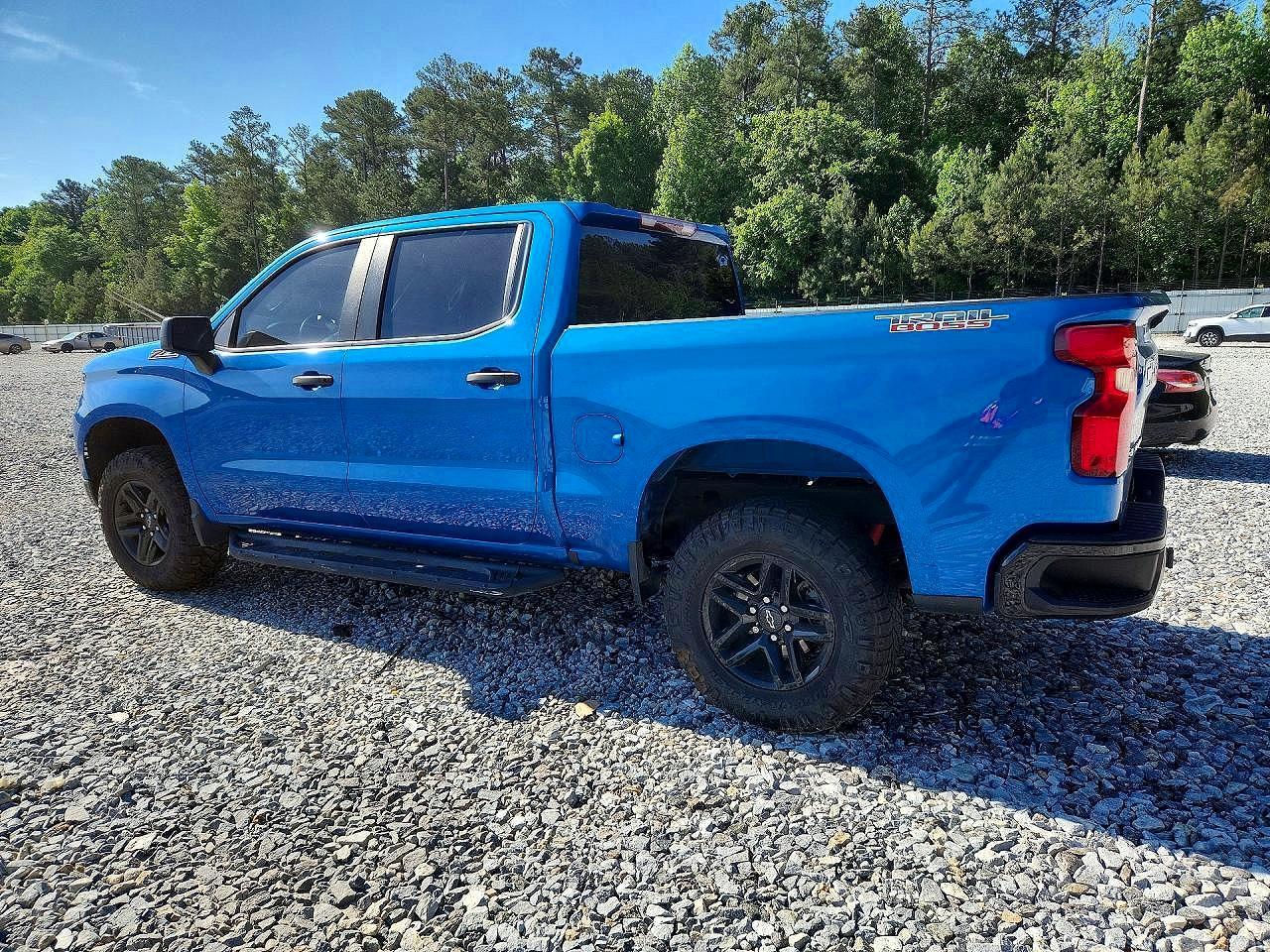 2022 Chevrolet Silverado K1500 Trail Boss Custom - zdjęcie 2