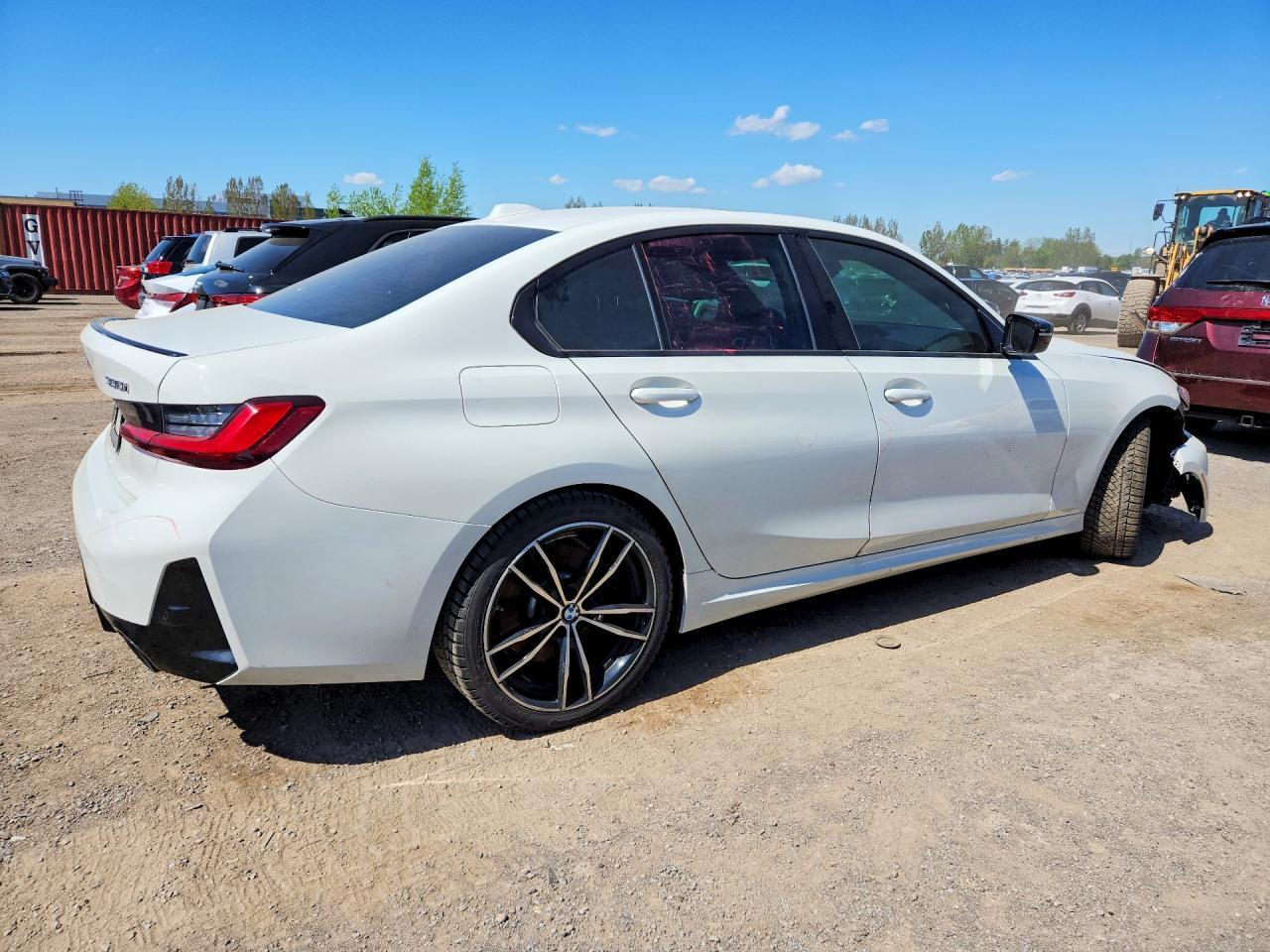 2023 BMW Seria 3 330i - zdjęcie 3