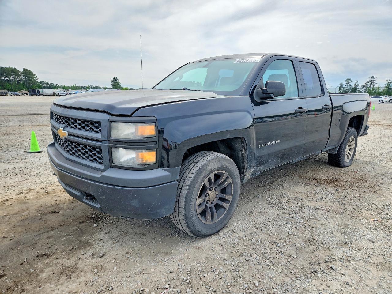 2015 Chevrolet Silverado K1500 - zdjęcie główne