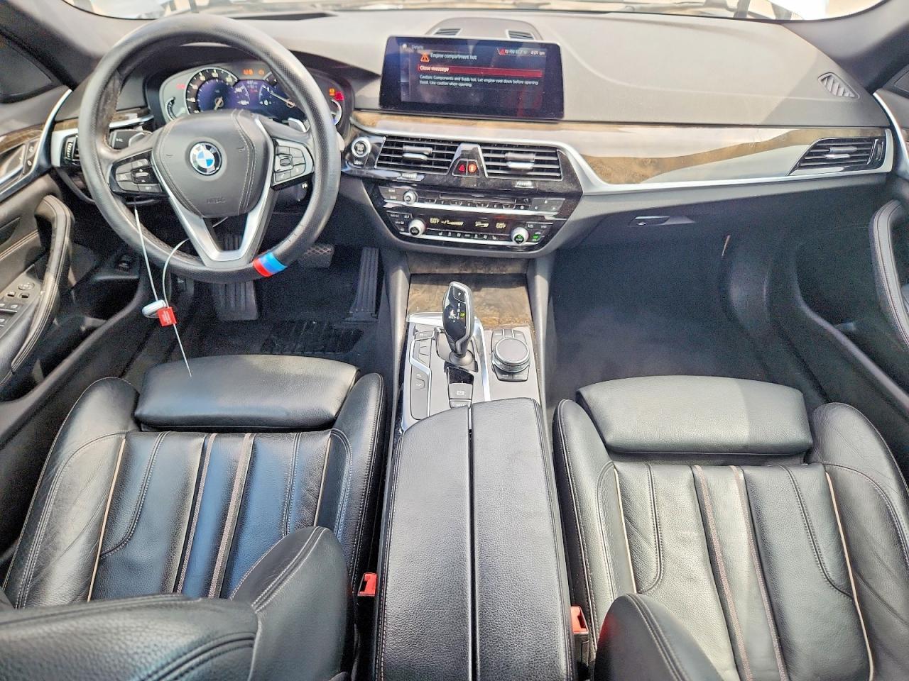 2019 BMW 530 I - zdjęcie 8