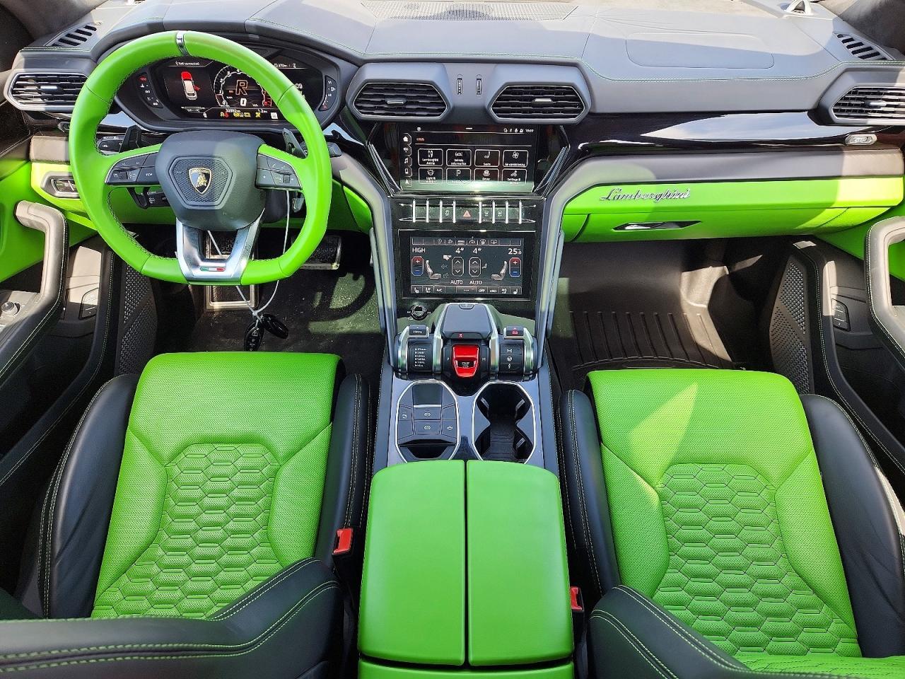 2022 Lamborghini Urus - zdjęcie 8
