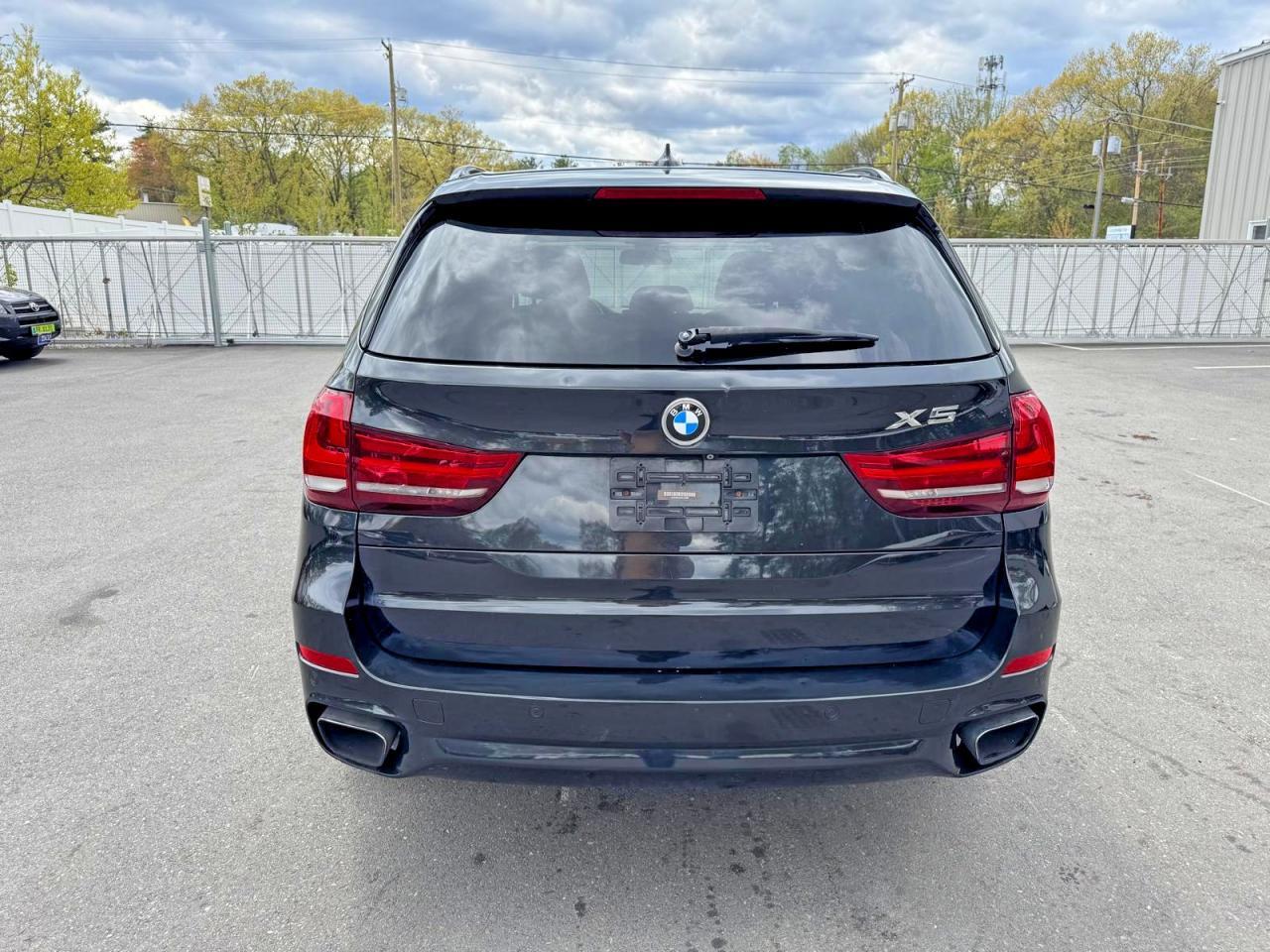 2015 BMW X5 xDrive50I - zdjęcie 6