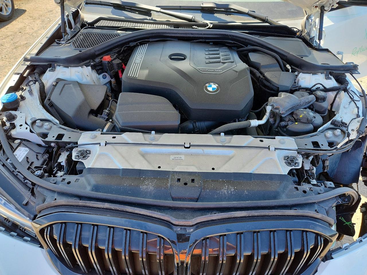 2023 BMW Seria 3 330i - zdjęcie 11