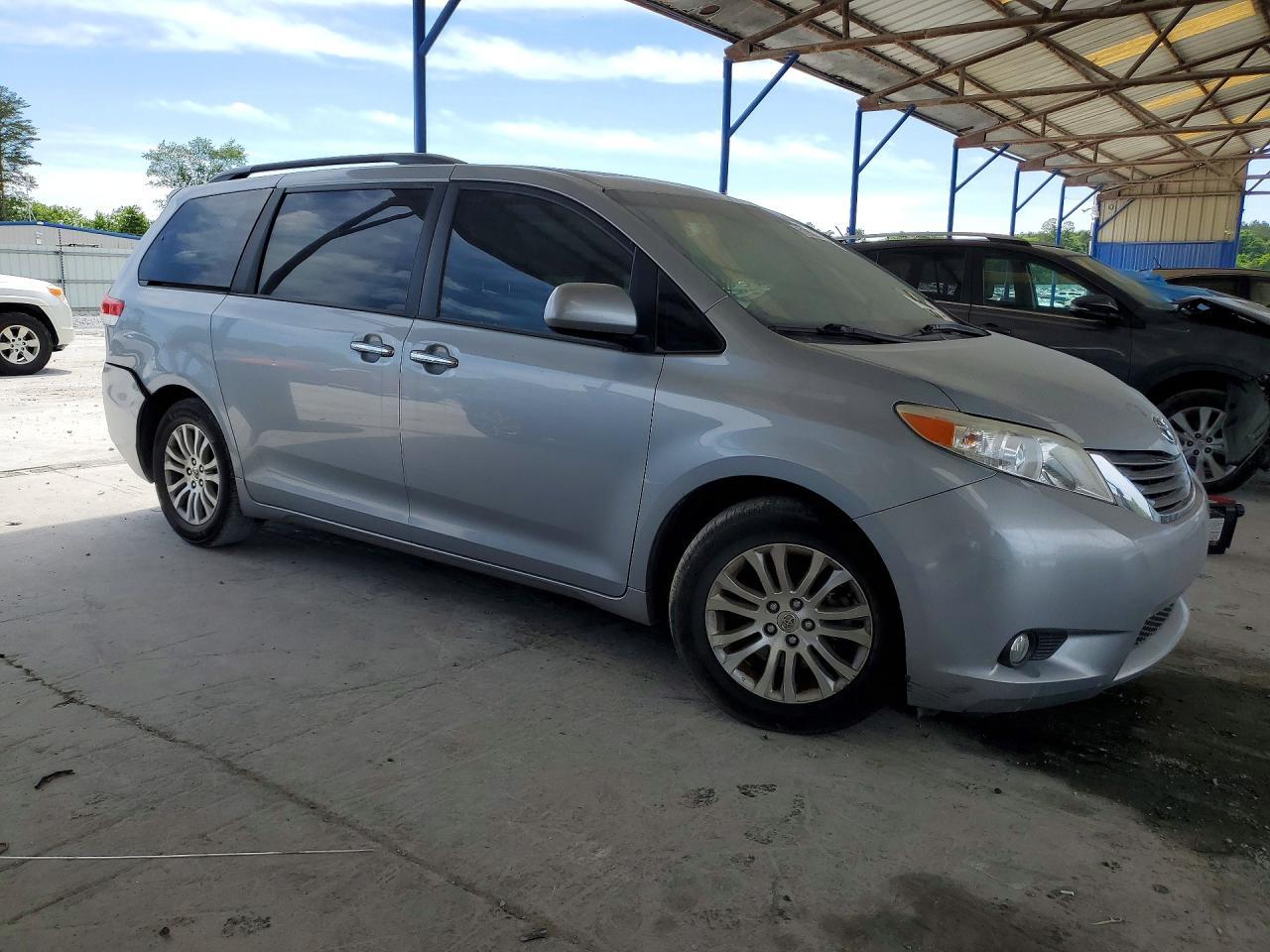 2014 Toyota Sienna Xle 8-Passenger - zdjęcie 4