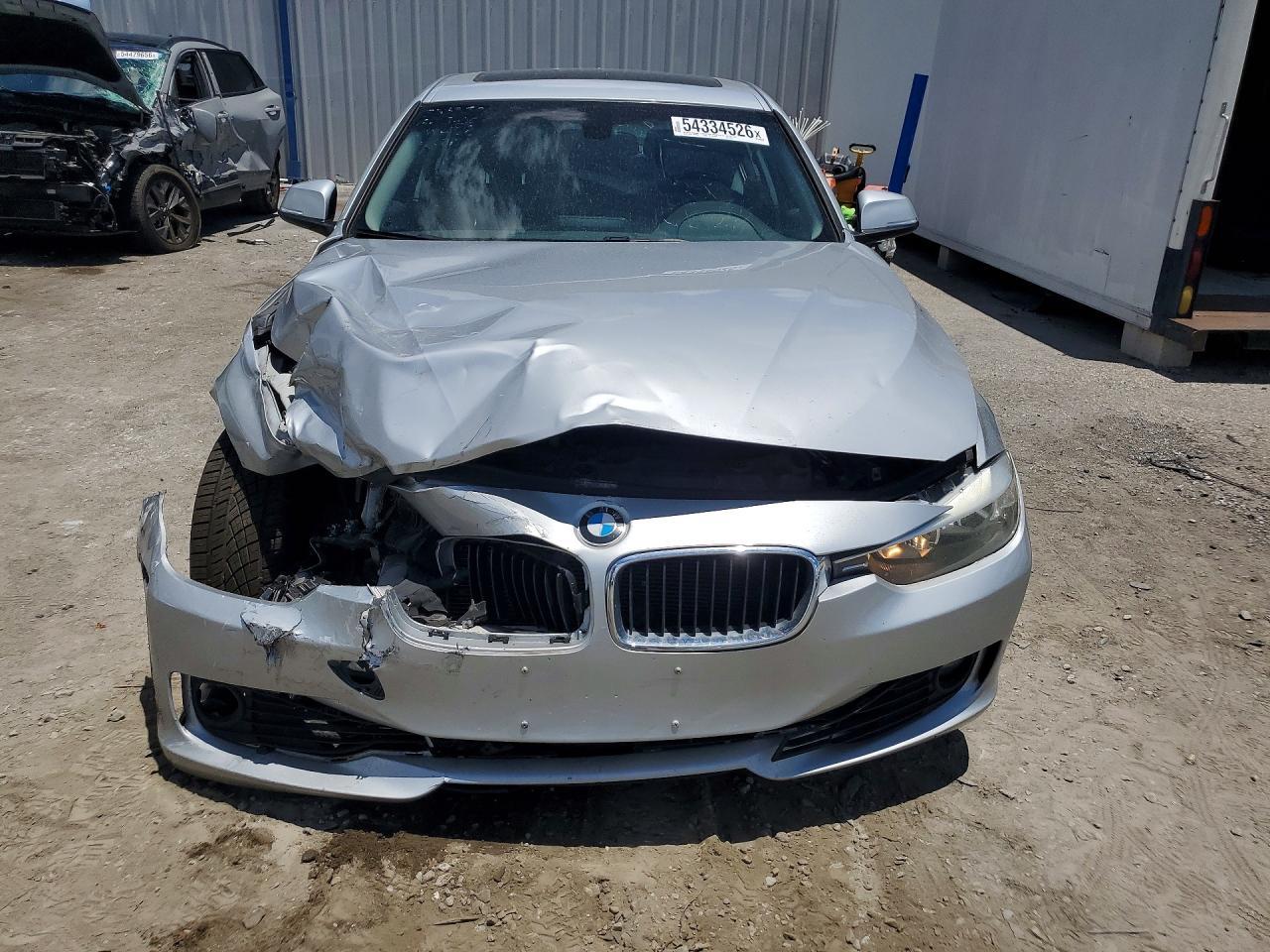 2015 BMW 328 I - zdjęcie 5