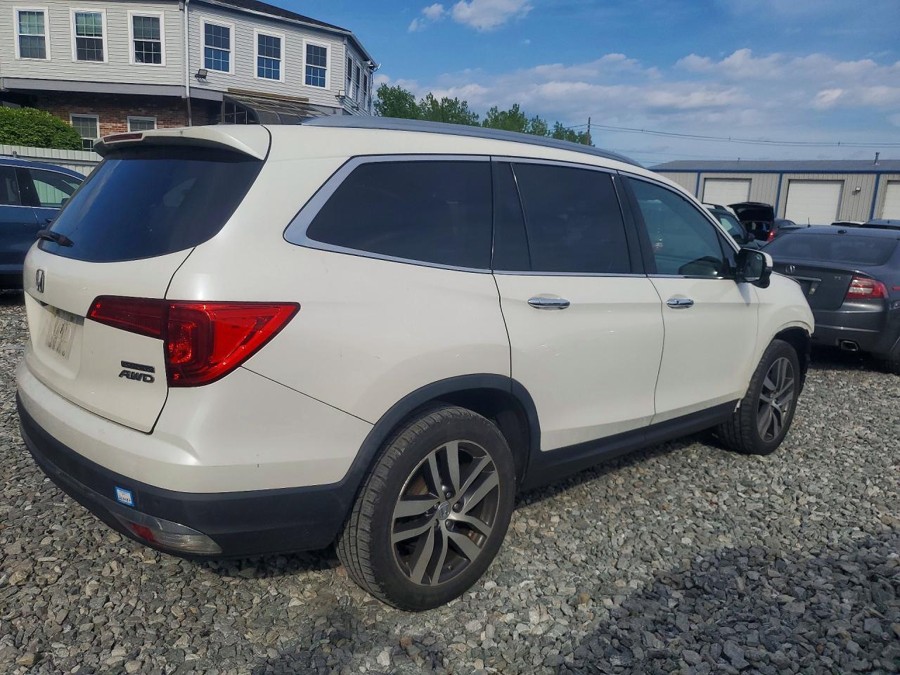 2017 Honda Pilot Touring - zdjęcie 3