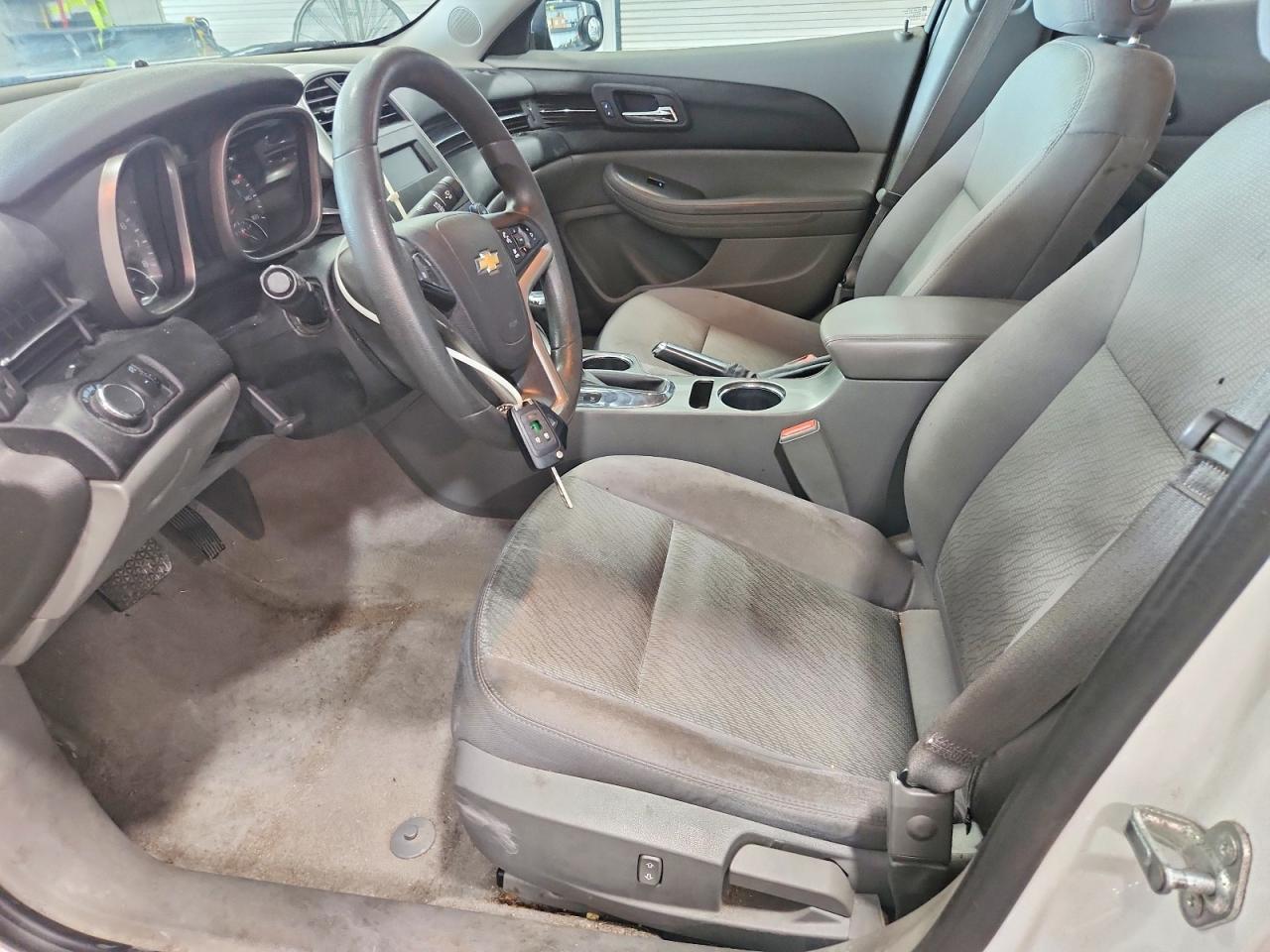 2014 Chevrolet Malibu Ls - zdjęcie 7