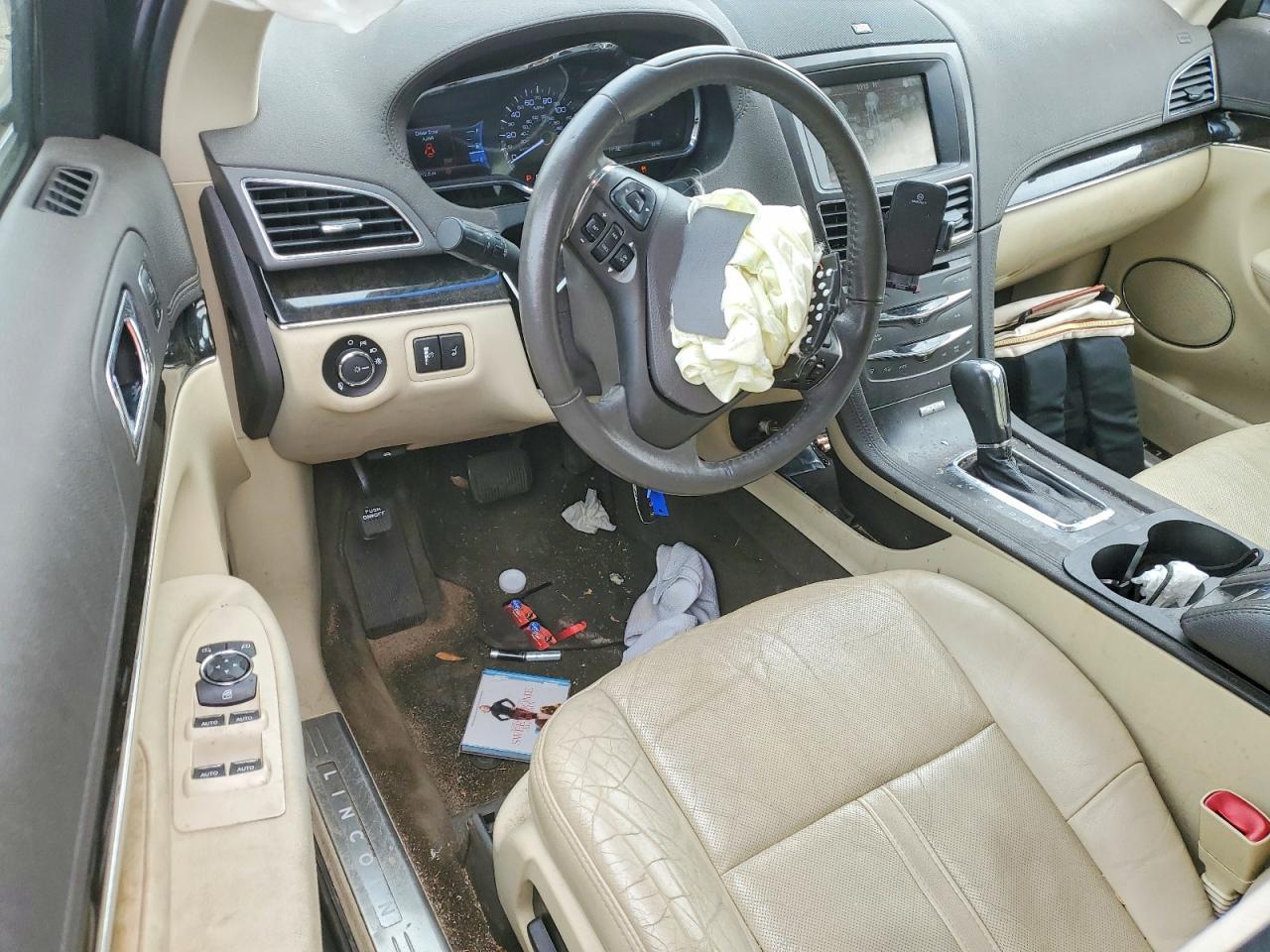 2014 Lincoln Mkt - zdjęcie 8